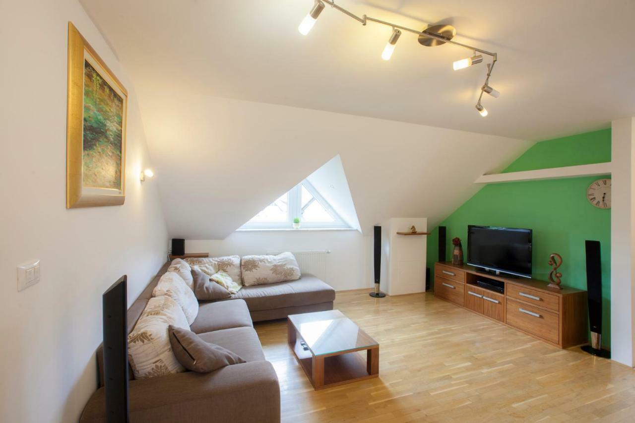 Luxury Apartment Karolina Блед Екстериор снимка